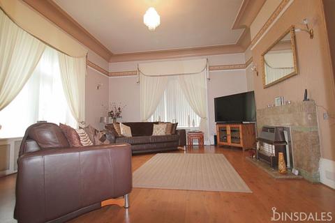 208 Common Road, Low Moor, Bradford, BD12 0EL