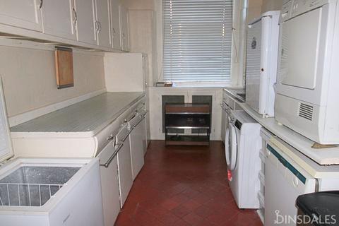 208 Common Road, Low Moor, Bradford, BD12 0EL