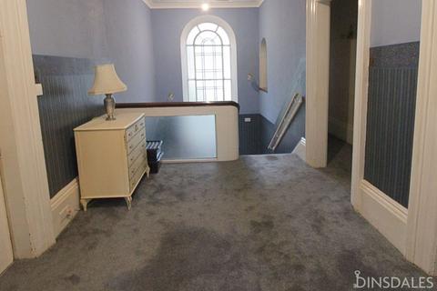 208 Common Road, Low Moor, Bradford, BD12 0EL