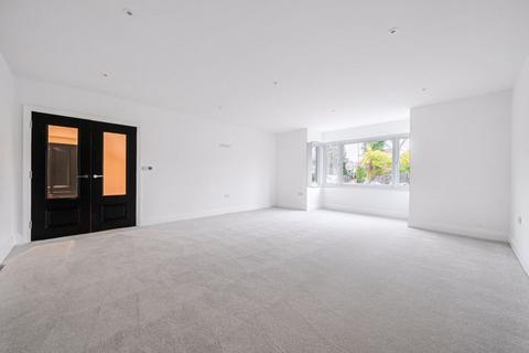 5 bedroom detached house for sale, Foxley Lane, West Purley