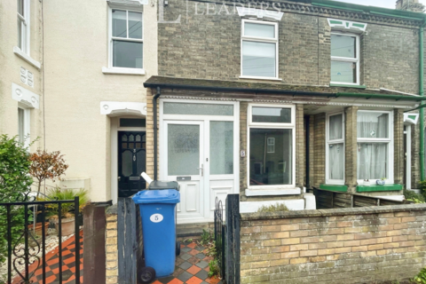 2 bedroom terraced house to rent, Hotblack Road, Norwich