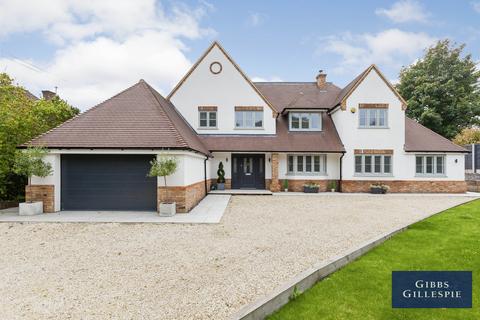 5 bedroom detached house to rent, Mill Lane, Gerrards Cross