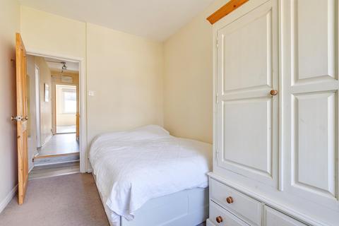 1 bedroom flat to rent, Epirus Road, SW6