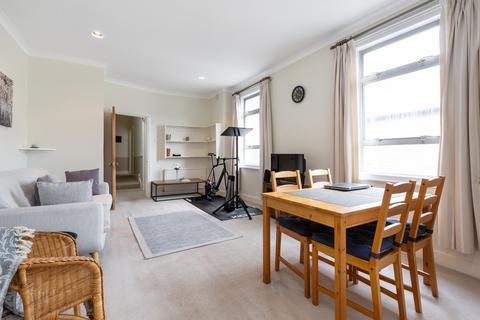 2 bedroom flat to rent, Wardo Avenue, SW6