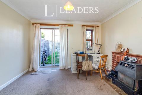 2 bedroom terraced house to rent, Larkspur Road, St Peters, Worcester, WR5