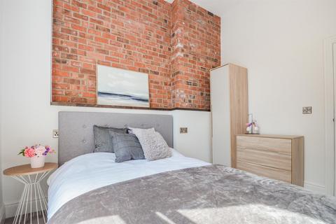 1 bedroom apartment to rent, Bridlesmith Lofts, NG1