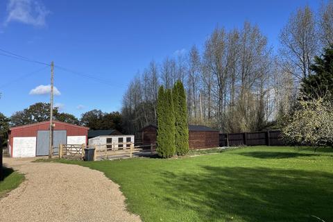 4 bedroom detached house for sale, Catts Hill, Mark Cross, Crowborough, East Sussex