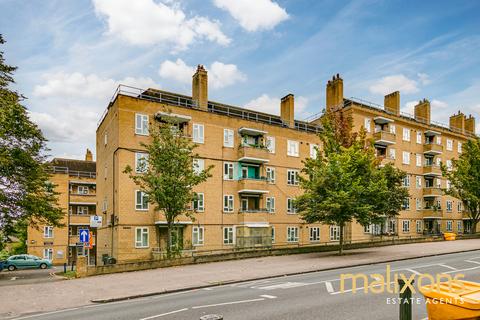 1 bedroom flat for sale, London SW2