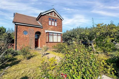 3 bedroom detached house for sale, Westgate, Southwell