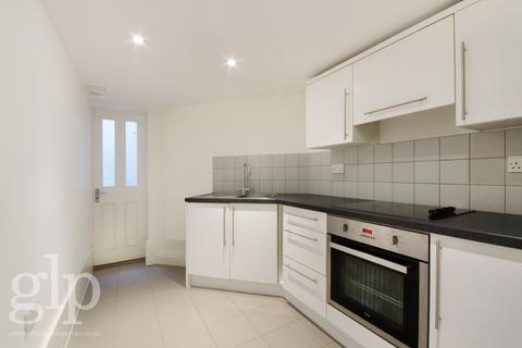 Studio to rent, Nottingham Street, Marylebone, W1U