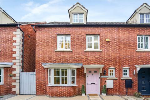 4 bedroom semi-detached house for sale, 9 Mallow Crescent, Kidderminster, Worcestershire