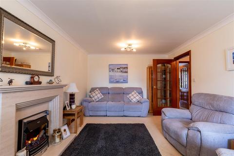 105 David Douglas Avenue, Scone, Perth, PH2 6QG