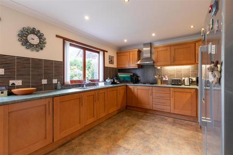 105 David Douglas Avenue, Scone, Perth, PH2 6QG