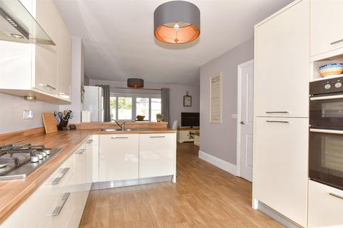 18 Germander Avenue, Halling, Rochester, ME2 1FR