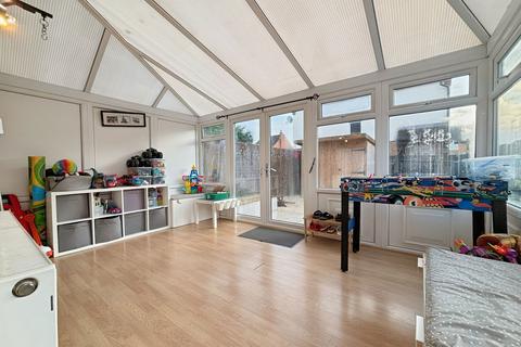 28 Robbins Close, Bradley Stoke, Bristol, BS32 8AS
