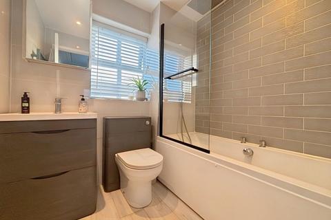 28 Robbins Close, Bradley Stoke, Bristol, BS32 8AS