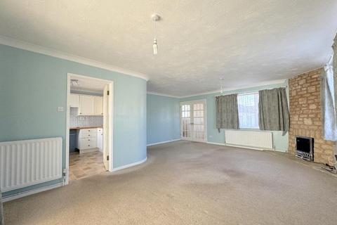 3 bedroom bungalow for sale, Keevil Avenue, Calne, Wiltshire, SN11 0JN