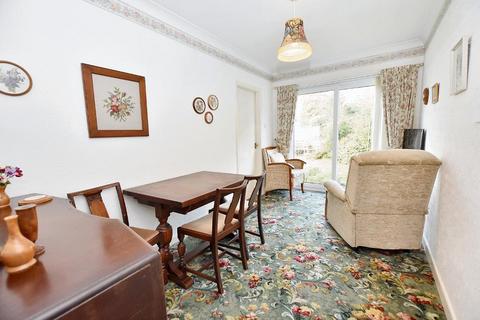10 Church Close, Waddington, Clitheroe, BB7 3HX