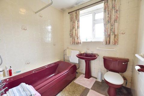 10 Church Close, Waddington, Clitheroe, BB7 3HX