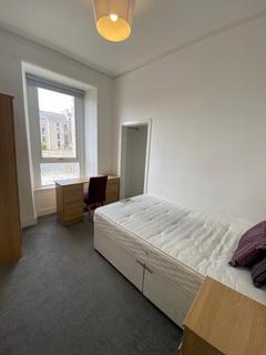 3 bedroom flat to rent, Stirling Street, City Centre DD3