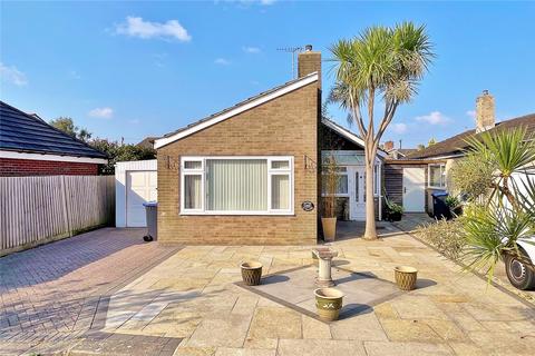 2 bedroom bungalow for sale, Raglan Avenue, Worthing, West Sussex, BN13