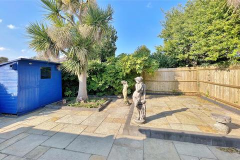 2 bedroom bungalow for sale, Raglan Avenue, Worthing, West Sussex, BN13