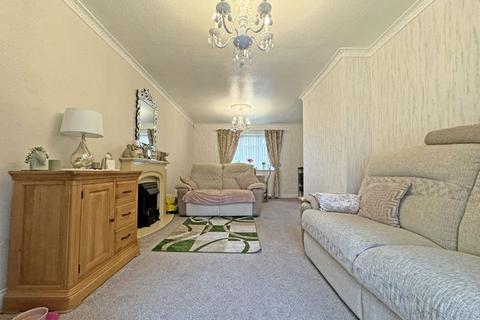 3 bedroom terraced house for sale, Chaucer Avenue, TIPTON, DY4 0SR