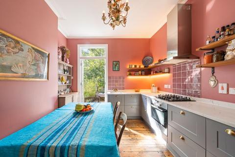 4 bedroom apartment for sale, Harrow Road, Kensal Town, London W10