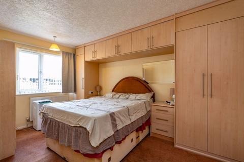 25 Cranbrook Drive, Luton, LU3 3EN