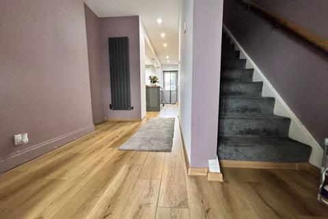 3 bedroom semi-detached house for sale, Lindon Road, Brownhills, Walsall WS8 7BH