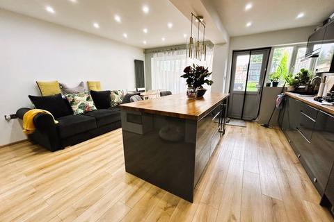 3 bedroom semi-detached house for sale, Lindon Road, Brownhills, Walsall WS8 7BH