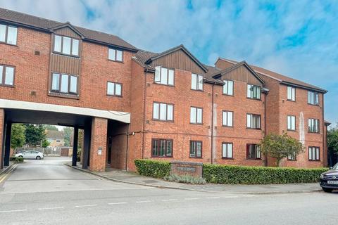 1 bedroom flat for sale, Colnbrook, Berkshire