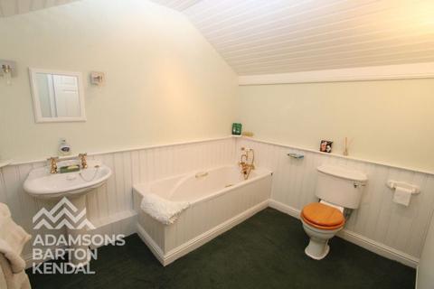 19 Centre Vale, Littleborough, OL15 9EL