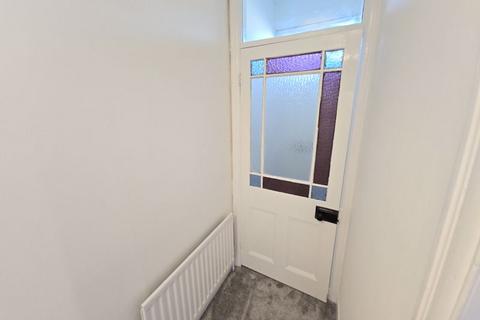 2 bedroom flat for sale, Millbank Crescent, Bedlington