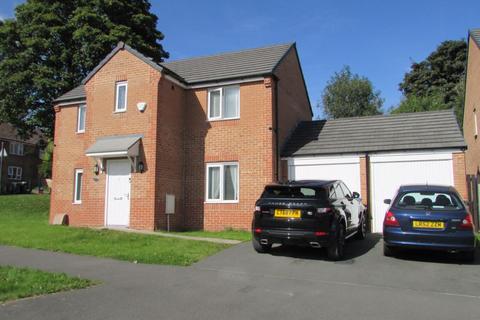 4 bed detached house for rent in Hilltop Drive Rochdale