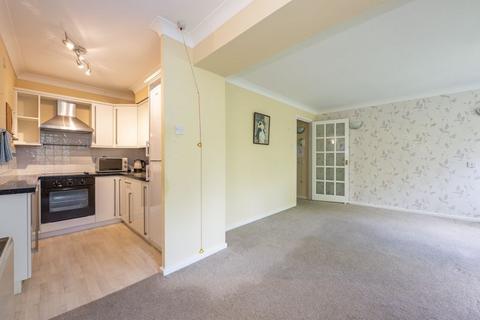 1 bedroom flat for sale, London Road, Uckfield