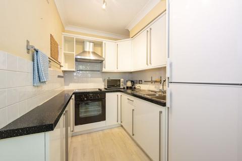 1 bedroom flat for sale, London Road, Uckfield