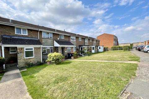 3 bedroom terraced house for sale, Jardine Way, Dunstable