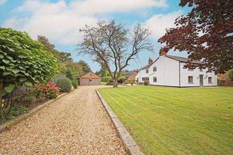 4 bedroom detached house for sale, Crewe Road, Crewe Green