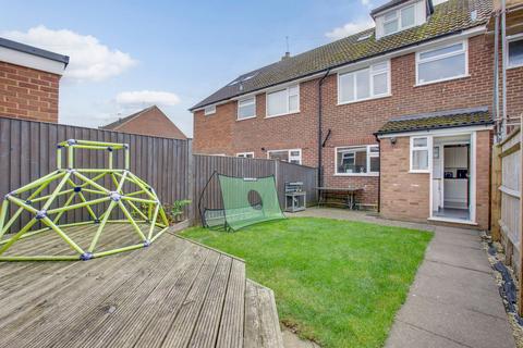 3 bedroom terraced house for sale, Brackley Road, Hazlemere, HP15