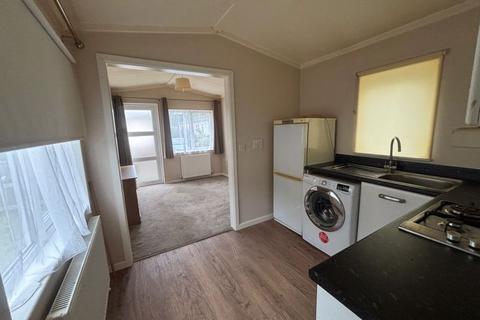 2 bedroom property for sale, Whelpley Hill Park, Chesham