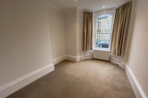 2 bedroom apartment to rent, East Parade, Harrogate, North Yorkshire, HG1