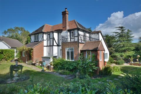 4 bedroom detached house for sale, Tudor Close, Pulborough, West Sussex, RH20