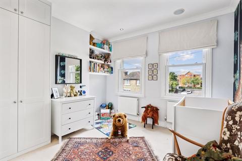 3 Dawson Road, Kingston Upon Thames, KT1 3AU