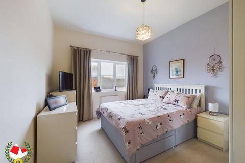 52 Tuffley Crescent, Gloucester, GL1 5NE