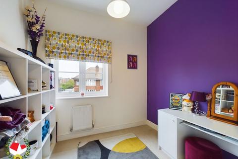 52 Tuffley Crescent, Gloucester, GL1 5NE