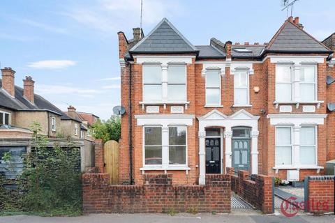 3 bedroom end of terrace house for sale, Weston Park, N8