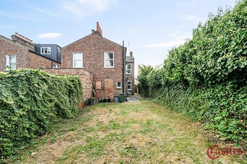 3 bedroom end of terrace house for sale, Weston Park, N8