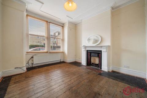 3 bedroom end of terrace house for sale, Weston Park, N8