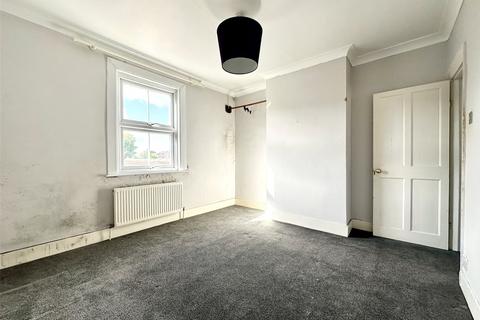 6 Betsham Road, Swanscombe, DA10 0EU
